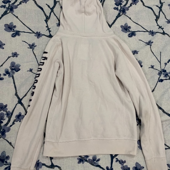 Aeropostale V-neck Sweater - Picture 2 of 8